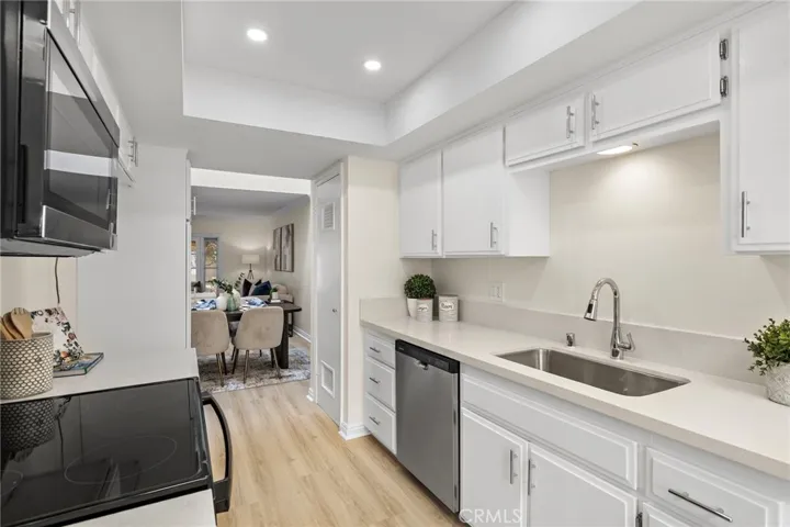 18692 Maplewood Cir, Huntington Beach, California 92646