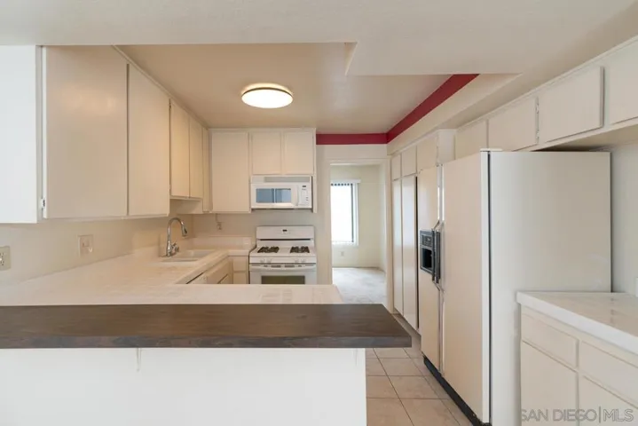 10247 Caminito Covewood, San Diego, California 92131