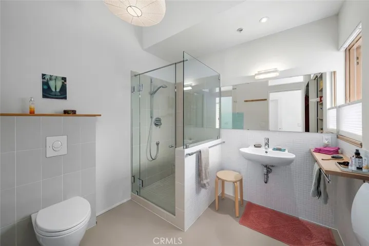 552 Perkins Lane, San Luis Obispo, California 93401