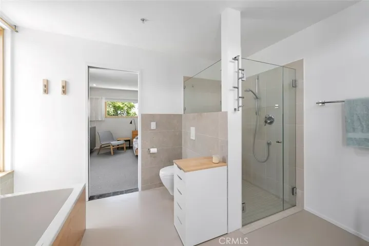 552 Perkins Lane, San Luis Obispo, California 93401