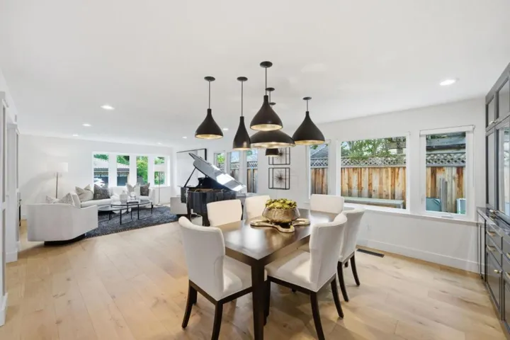 17660 Vista Avenue, Monte Sereno, California 95030