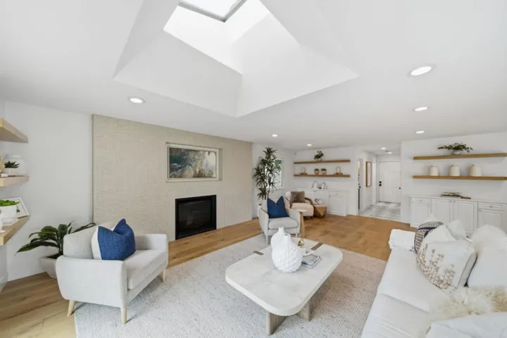 17660 Vista Avenue, Monte Sereno, California 95030