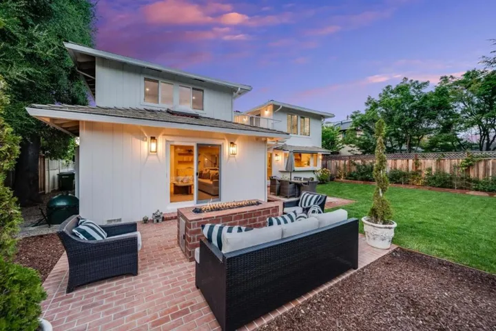 17660 Vista Avenue, Monte Sereno, California 95030