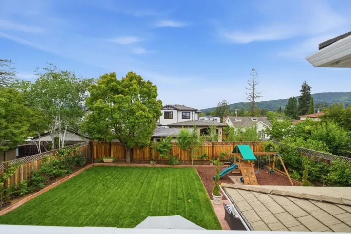 17660 Vista Avenue, Monte Sereno, California 95030