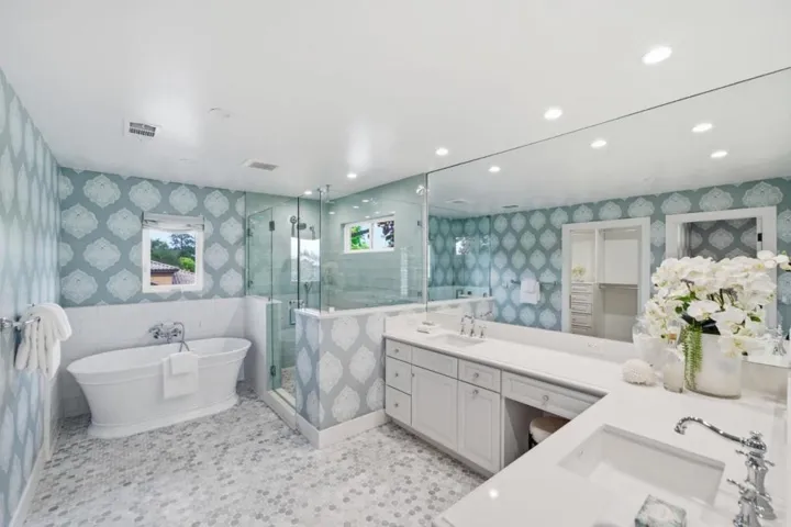 17660 Vista Avenue, Monte Sereno, California 95030