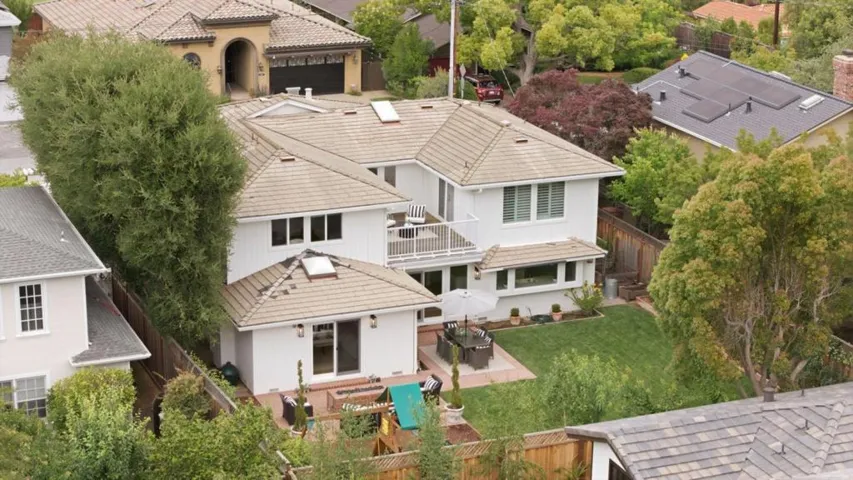 17660 Vista Avenue, Monte Sereno, California 95030