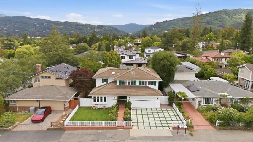 17660 Vista Avenue, Monte Sereno, California 95030