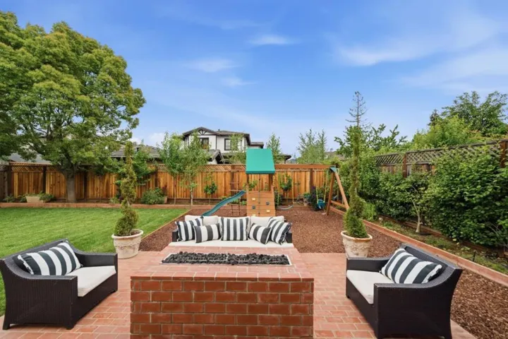 17660 Vista Avenue, Monte Sereno, California 95030