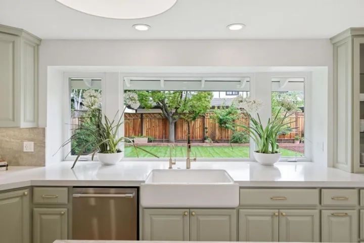17660 Vista Avenue, Monte Sereno, California 95030