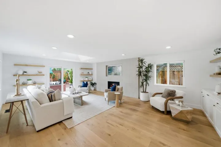 17660 Vista Avenue, Monte Sereno, California 95030