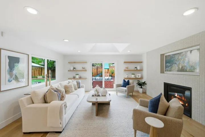 17660 Vista Avenue, Monte Sereno, California 95030