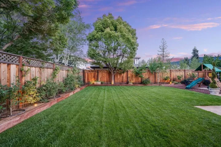 17660 Vista Avenue, Monte Sereno, California 95030