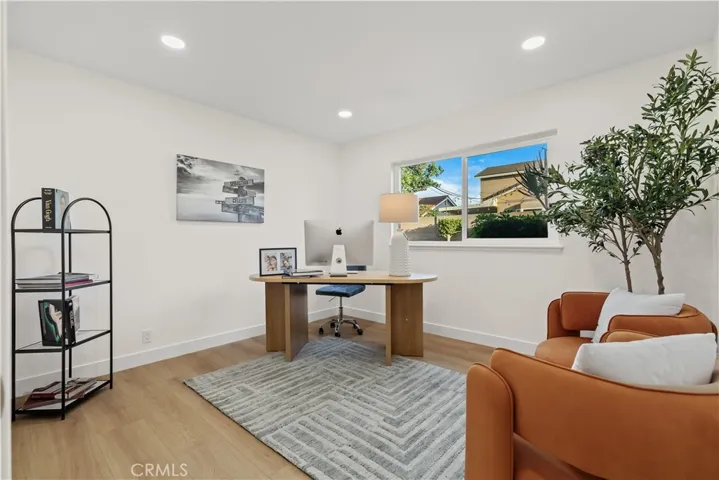 10276 Falcon, Fountain Valley, California 92708