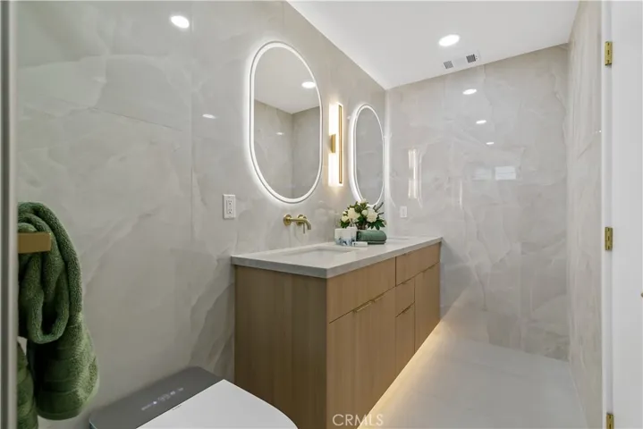 10276 Falcon, Fountain Valley, California 92708