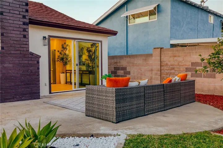 10276 Falcon, Fountain Valley, California 92708