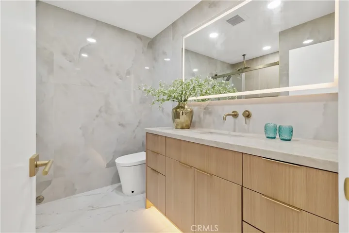 10276 Falcon, Fountain Valley, California 92708