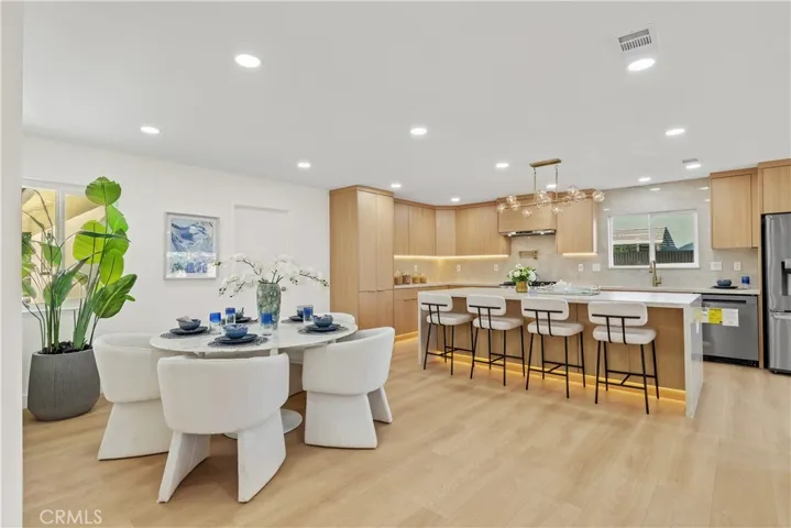 10276 Falcon, Fountain Valley, California 92708