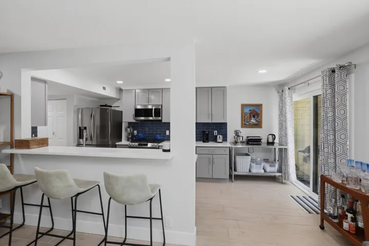 23-Kitchen