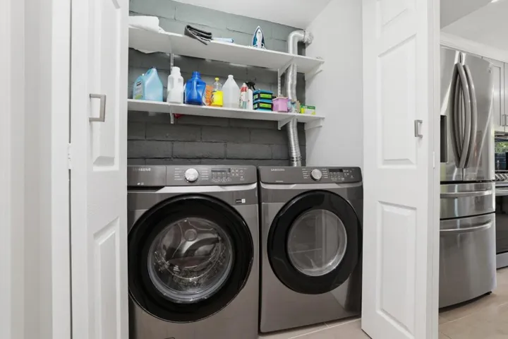 28-Laundry