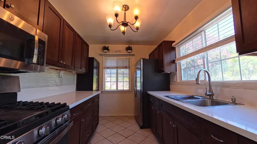 Back Unit kitchen (1)