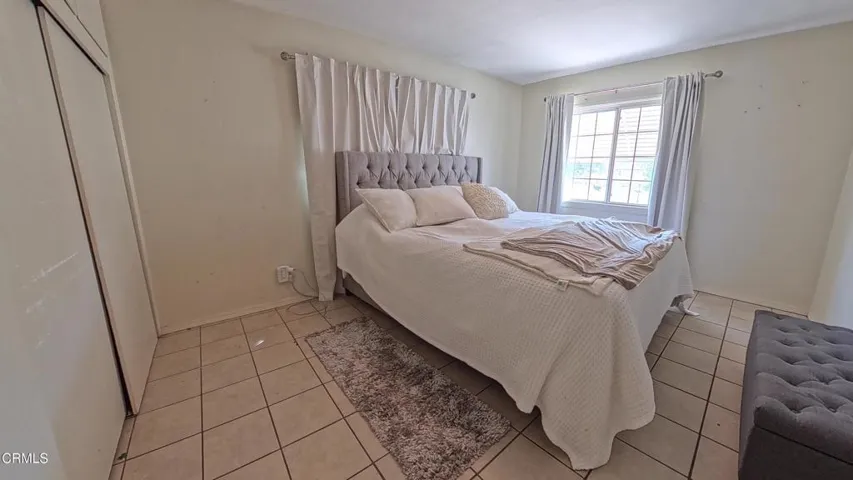 Back Unit Bedroom