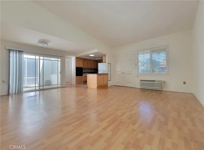 Livingroom without furniture.