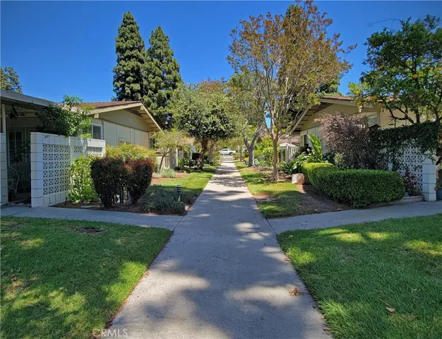 Walkway leading you to the end of the homes where you are an end unit.