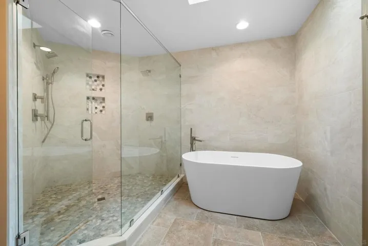 Primary Bath/Spa