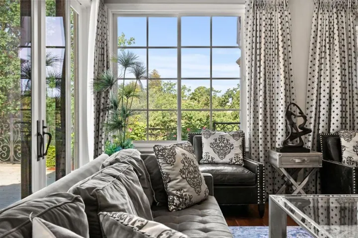 15301 Robin Anne Lane, Monte Sereno, California 95030