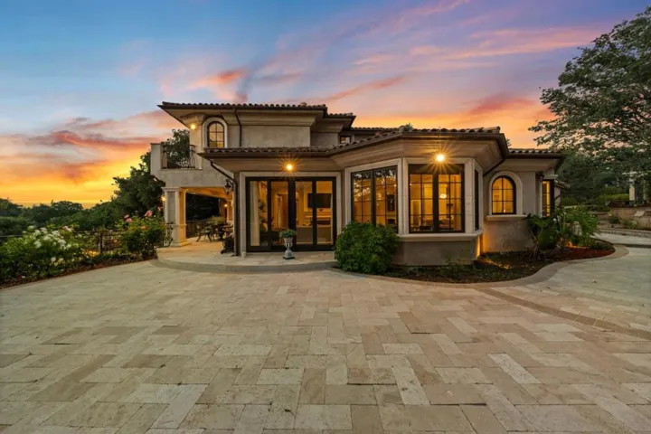 15301 Robin Anne Lane, Monte Sereno, California 95030