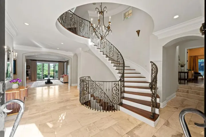 15301 Robin Anne Lane, Monte Sereno, California 95030