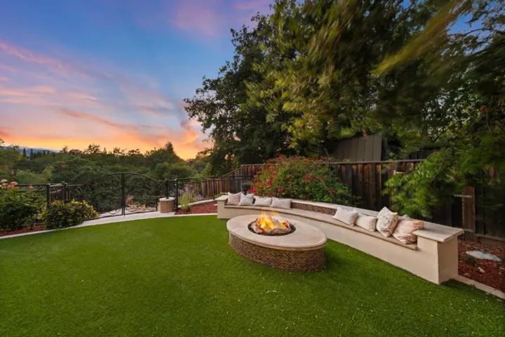 15301 Robin Anne Lane, Monte Sereno, California 95030