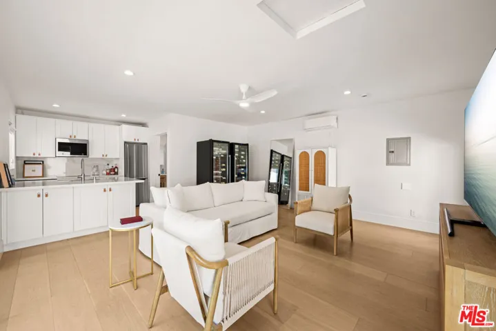 4508 Vesper Avenue, Sherman Oaks, California 91403