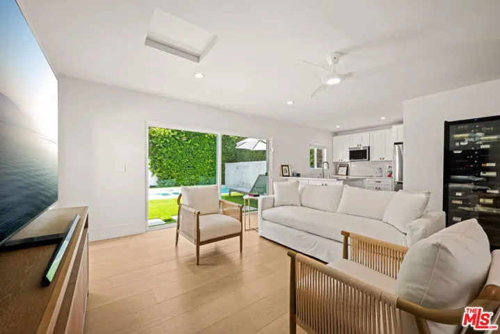 4508 Vesper Avenue, Sherman Oaks, California 91403