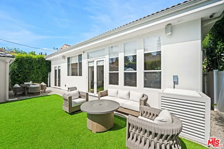 4508 Vesper Avenue, Sherman Oaks, California 91403