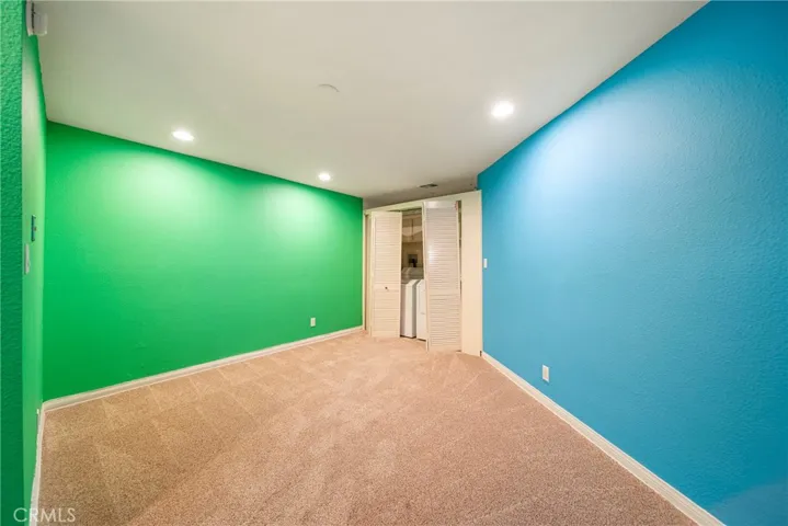 HUGE Bonus Room