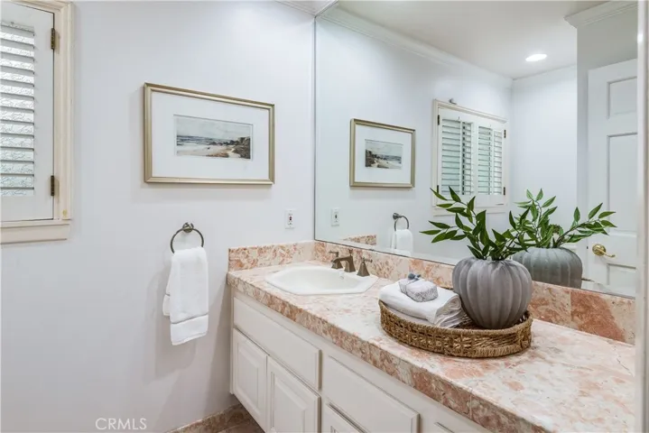 28049 Lobrook, Rancho Palos Verdes, California 90275