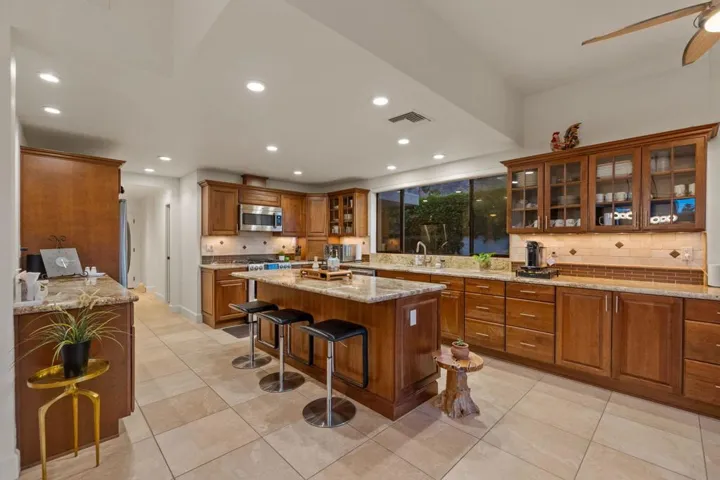 27-web-or-mls-8M4A2272