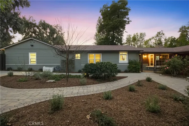 22121 Avenue Morelos, Woodland Hills, California 91364
