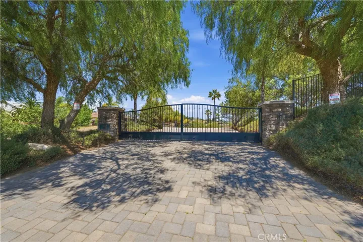 Private Gate