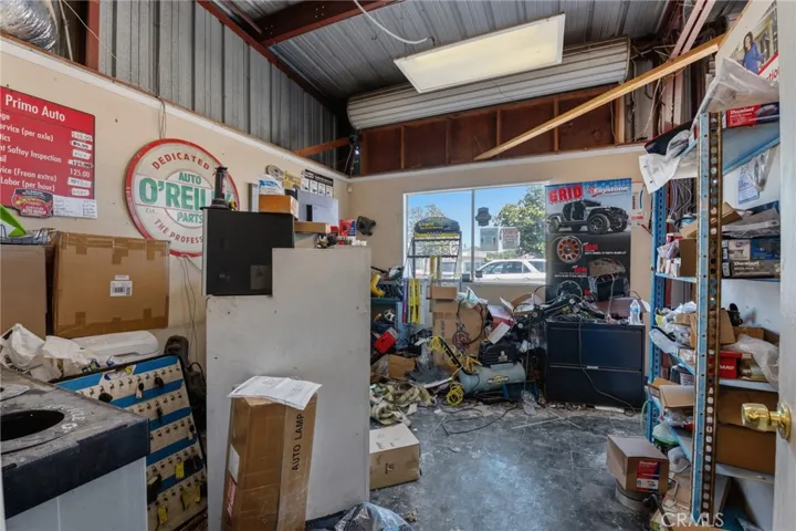 1450 W Main, Merced, California 95340