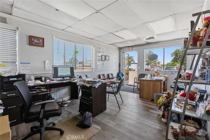 1450 W Main, Merced, California 95340