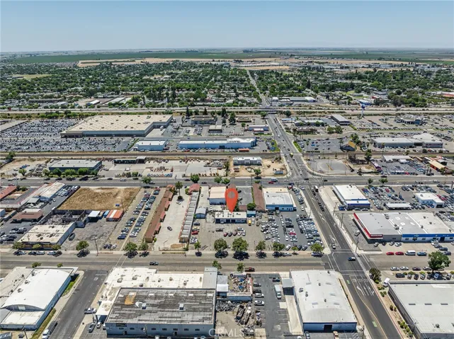 1450 W Main, Merced, California 95340