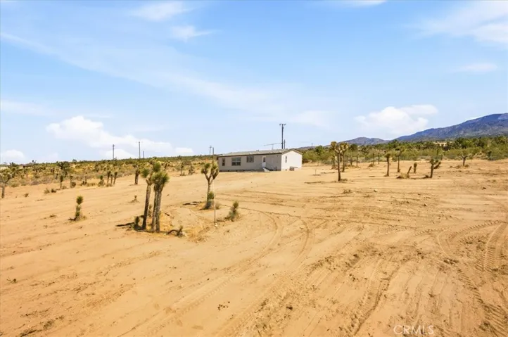 1646 Goss Road, Pinon Hills, California 92372