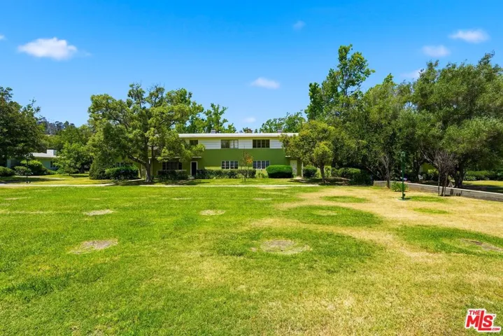 5314 1/2 Village, Los Angeles, California 90016