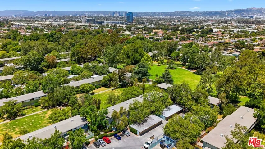 5314 1/2 Village, Los Angeles, California 90016