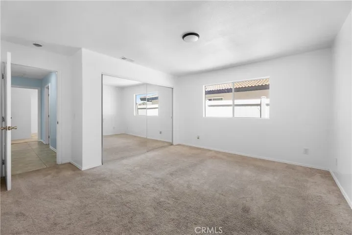 4TH BEDROOM (MASTER BEDROOM)