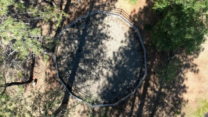 round pen arena