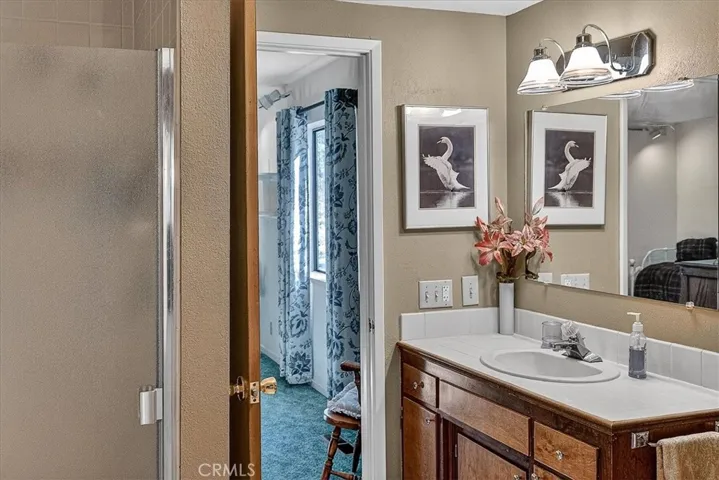 upstairs primary bathroom