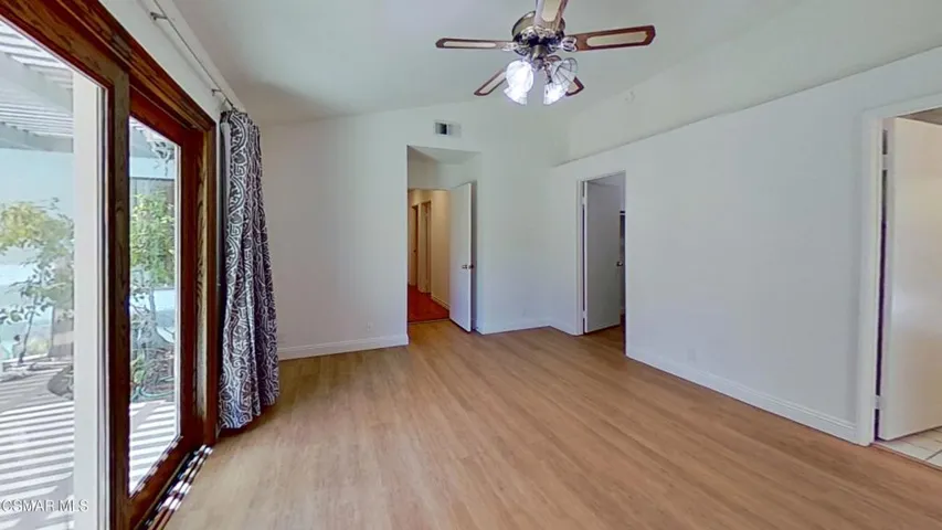 3012-Waunetta-Unfurnished (2)
